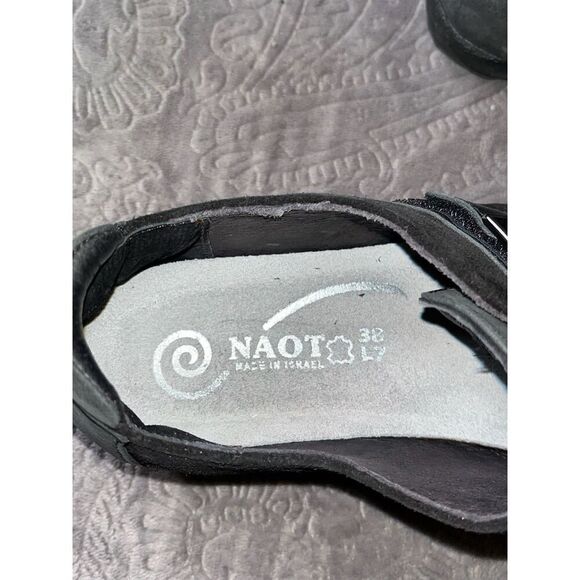 Naot BlackComfort Loafer Shoe Size 38 Leather Slip on Tane Buckle Detail - Picture 5 of 9